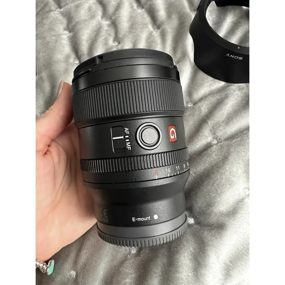 Sony SEL24F14GM Fe 1.4/24mm Camera Lens for Sony E-Mount | Mint Condition